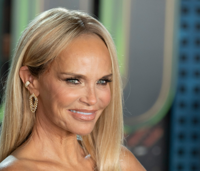 A close-up photo of Kristin Chenoweth smiling 