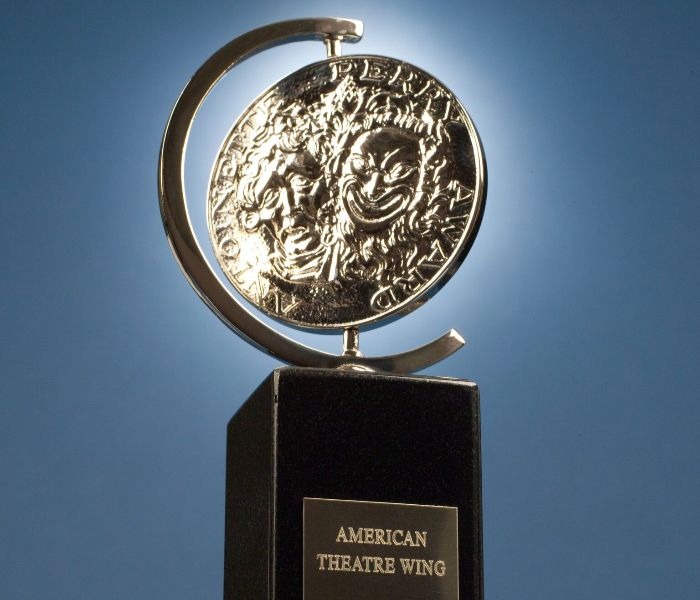 Tony Award 700