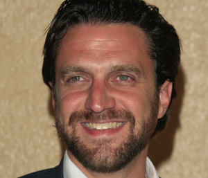 Raul Esparza 700